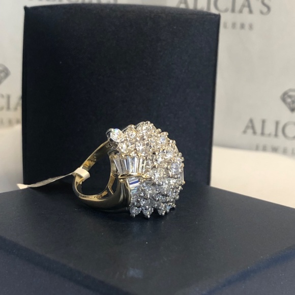 Diamond Cluster Ring - Picture 2 of 12